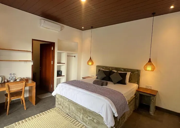 Ishana House Padang-padang Séjour chez l'habitant