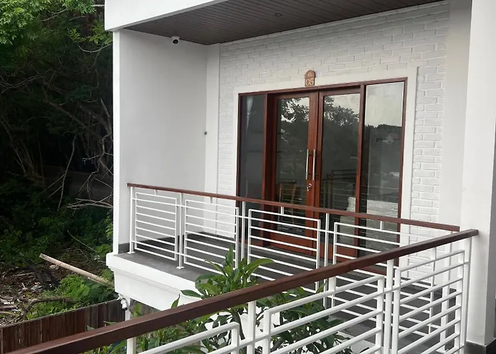 Ishana House Padang-padang * Uluwatu